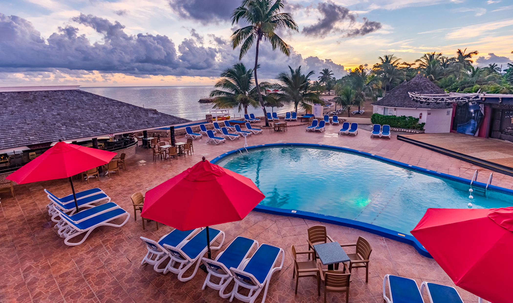 Royal Decameron Club Caribbean Resort Runaway Bay Esterno foto